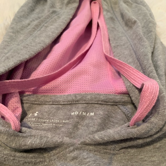 Hooded short sleeve UA top - Picture 4 of 5